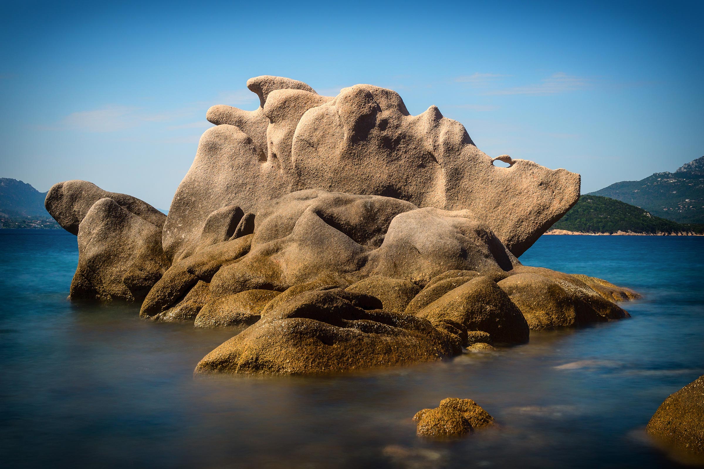 sardegna rocce mare