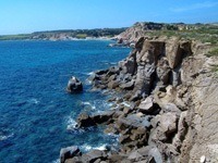 rocheuses côtières de l'île de San Pietro